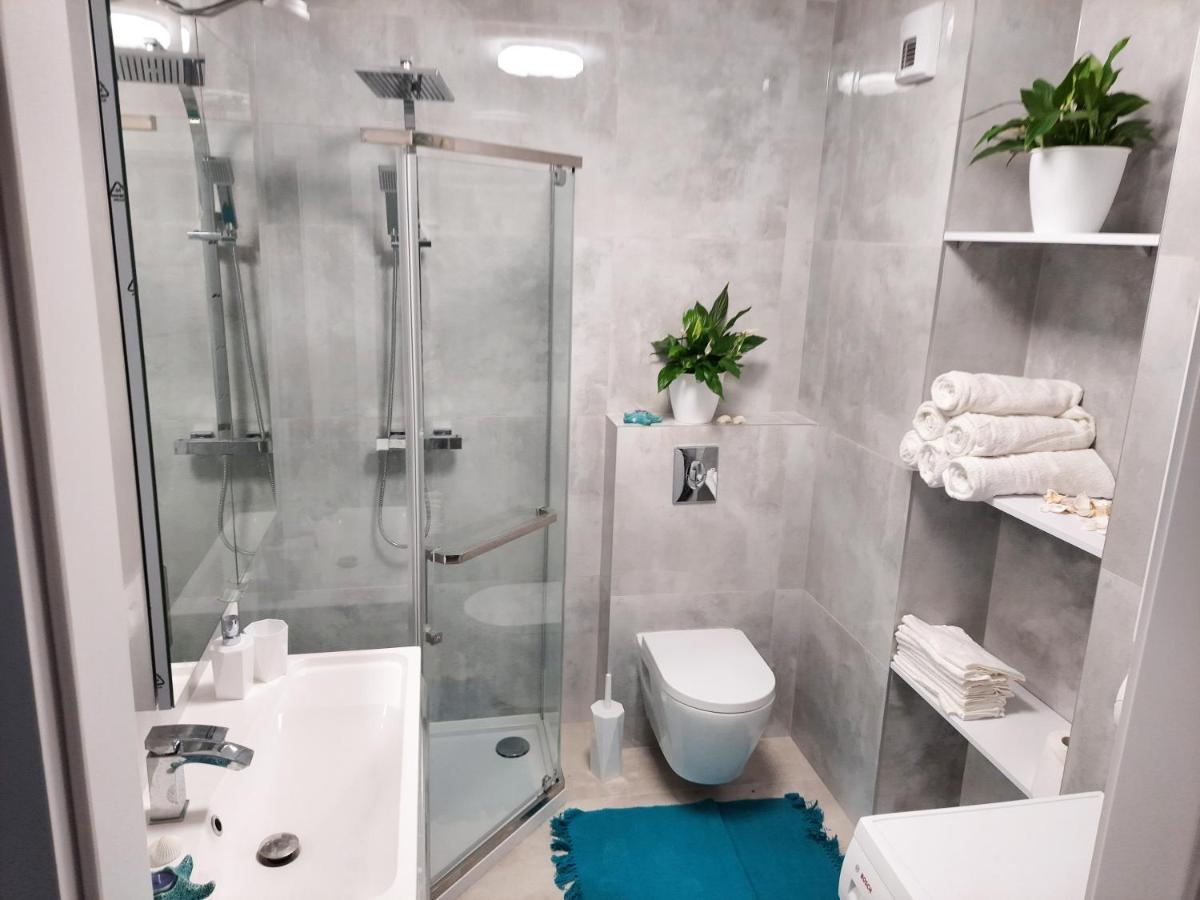 Apartament Amber Comfort Z Prywatnym Miejscem Parkingowym Kołobrzeg Exterior foto