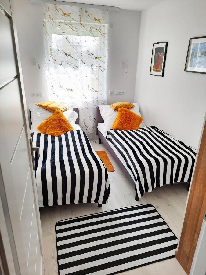 Apartament Amber Comfort Z Prywatnym Miejscem Parkingowym Kołobrzeg Exterior foto